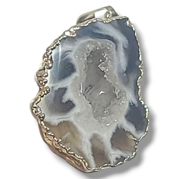 Rocks & Gems Canada Open Geode Pendant - Picture 1 of 10